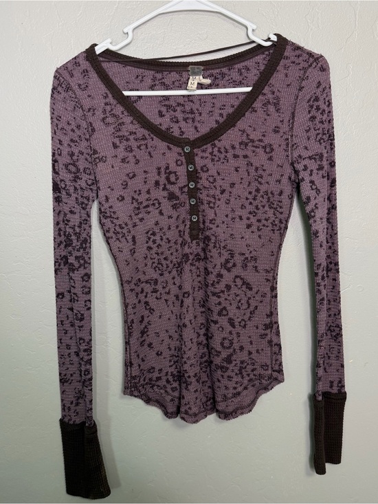 We The Free Tops - Free People WE THE FREE Women's DAVIS MOTTLED Sweater Purple Thermal Henley Sz M